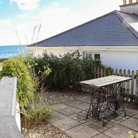 Heron Cottage * Kilmore Quay